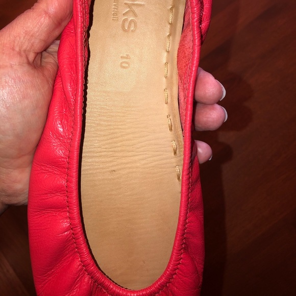 Tiek’s Poppy Leather Flats - Picture 8 of 8